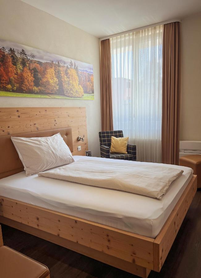 Gasthaus Zur Waldegg Horw Bagian luar foto