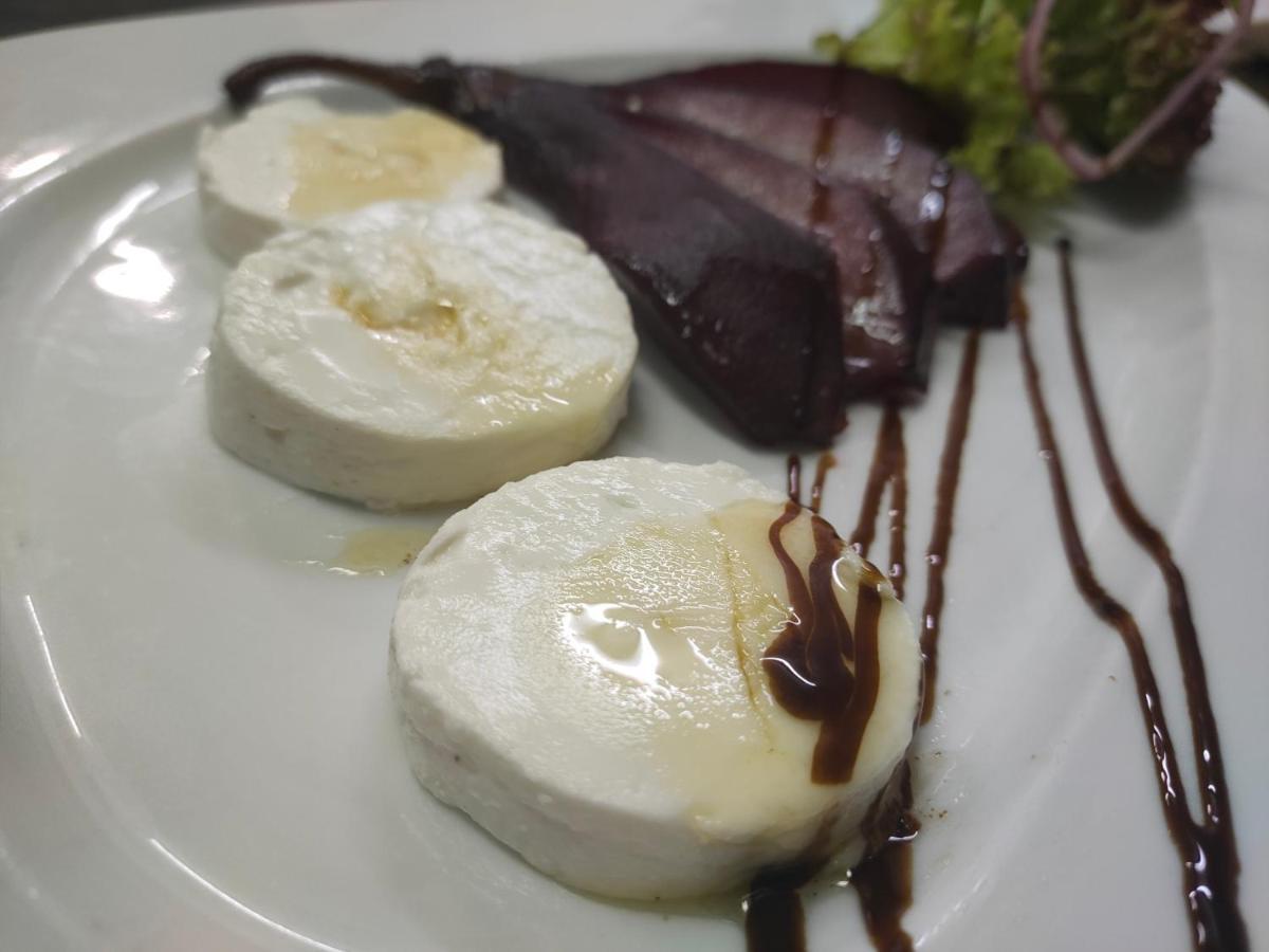 Gasthaus Zur Waldegg Horw Bagian luar foto