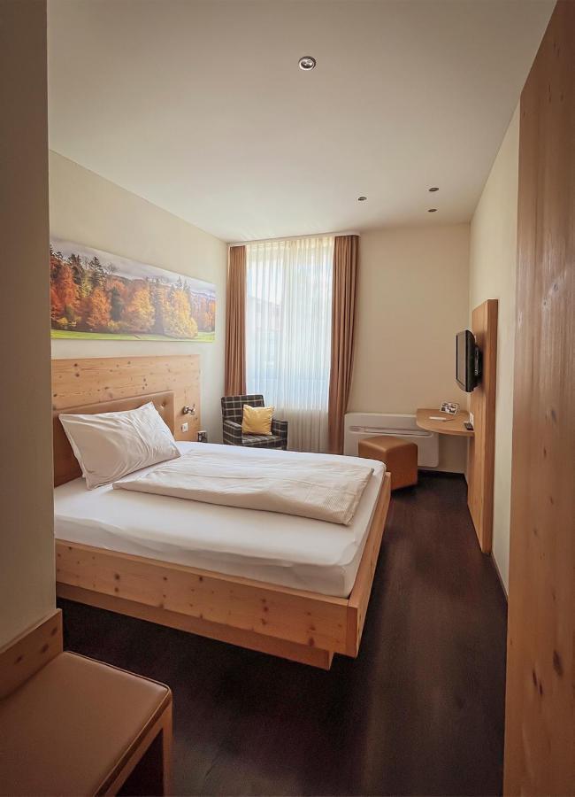 Gasthaus Zur Waldegg Horw Bagian luar foto