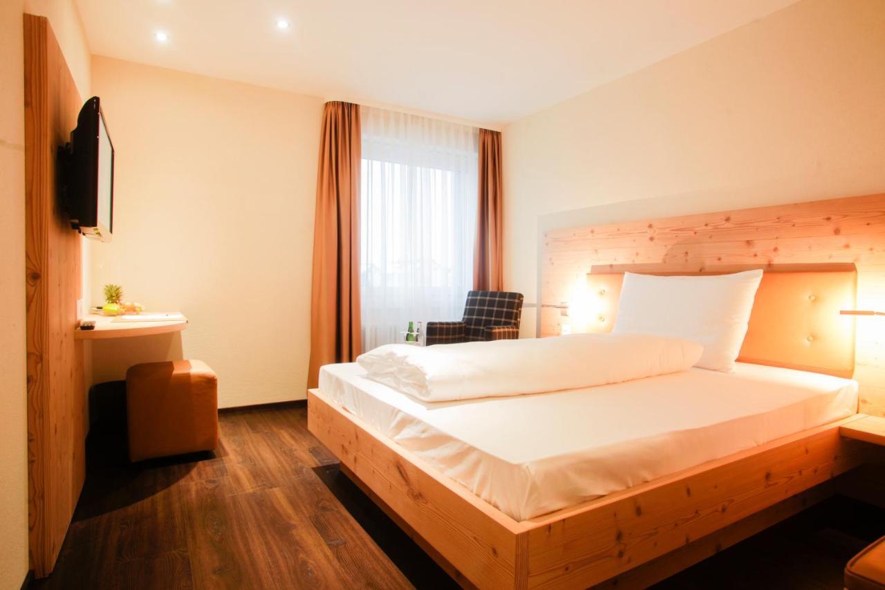 Gasthaus Zur Waldegg Horw Ruang foto